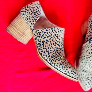 Leopard Print Suede Booties Size 8